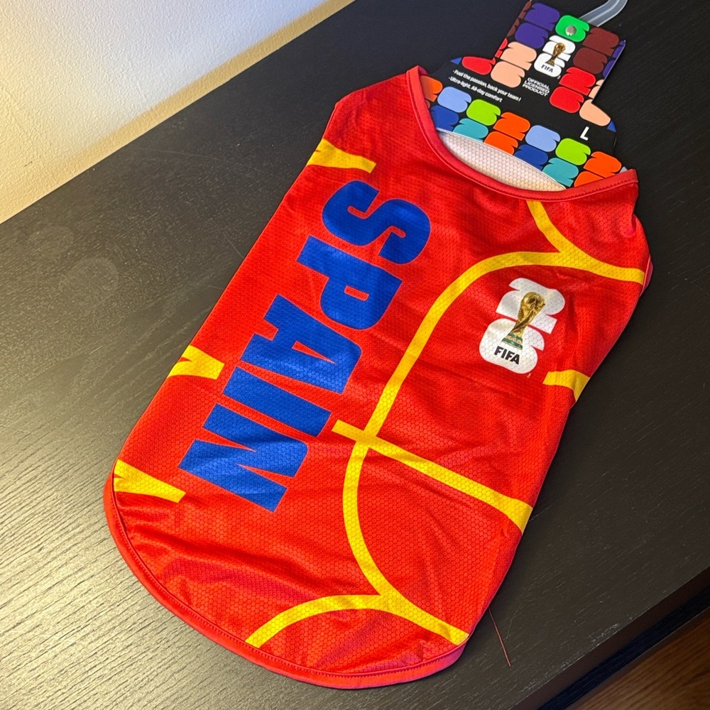 Spain World Cup Pet Jersey – Size L – New with Tags for